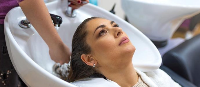 How to Detox Your Hair with Clarifying Treatments