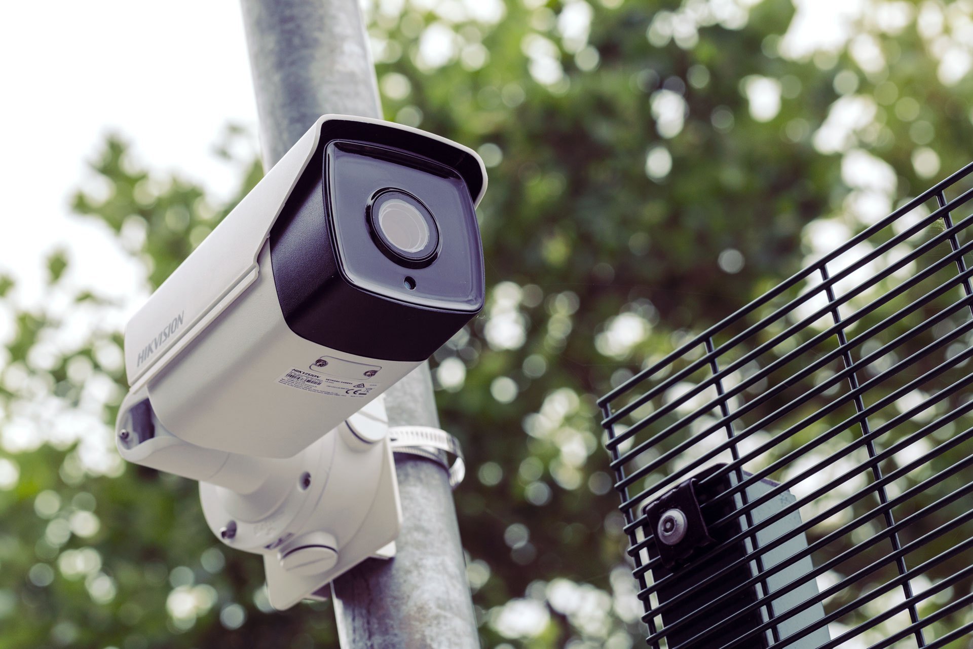 Modern Video Security Technology Enhancing Building Protection with Real-Time Footage Access